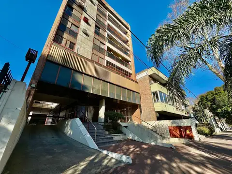 Oficina en Alquiler en Alberdi, $ 3.000.000