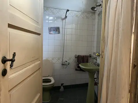 Depto Tipo Casa 5 ambientes con 2 baños