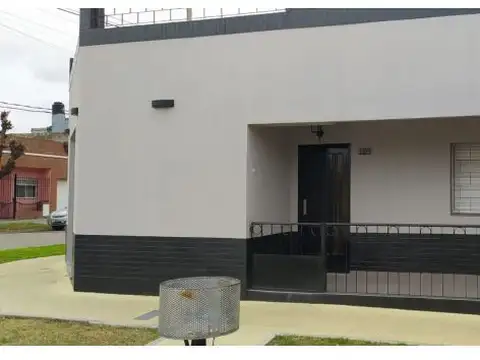Depto Tipo Casa en Venta de 4 ambientes