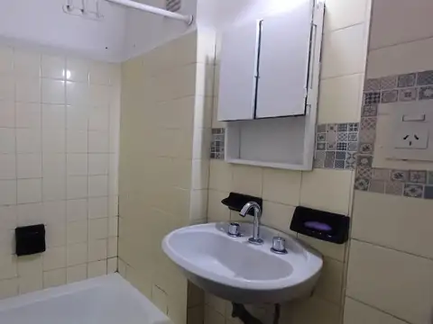 Juan B. Ambrosetti 200