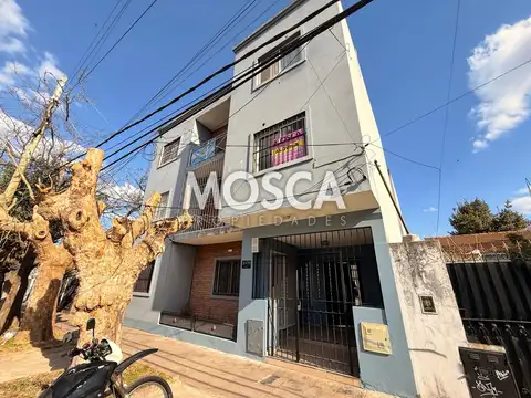 Monoambiente en alquiler Moreno centro