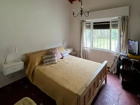 CASA 4 AMBIENTES EN VENTA CON PILETA EN EZEIZA