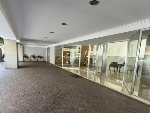 Santa Fe 2300, Piso 1