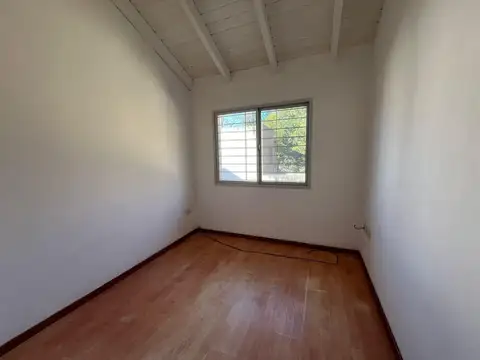 Casa en Alquiler al Oeste