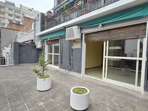 4 ambientes amplio, balcón terraza, espacio guardacoche, muy buen estado!