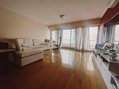 Av, Libertador al 2400