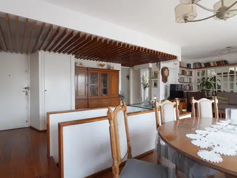 Departamento en Venta de 6 ambientes
