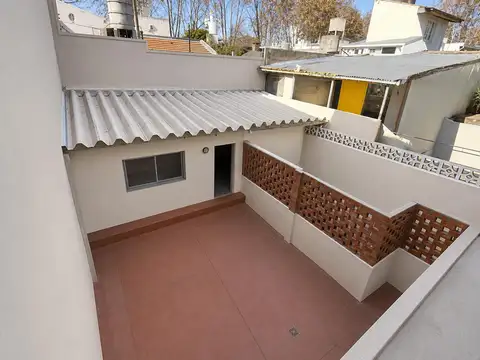 Depto Tipo Casa en Alquiler en Parque Chas, $ 3.000.000