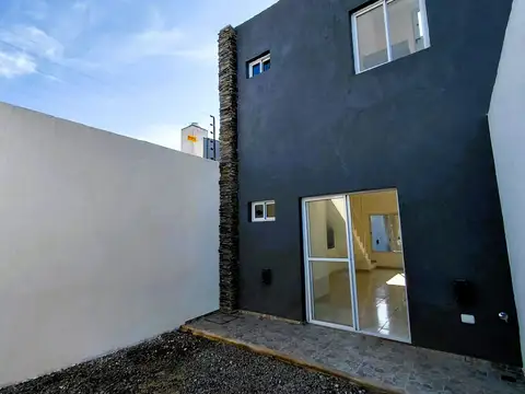 Depto Tipo Casa 3 ambientes con 1 baño