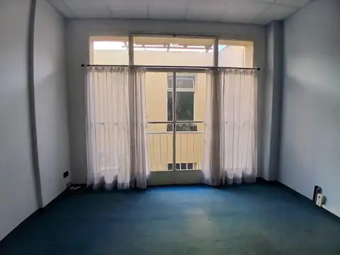 Oficina en Alquiler en Centro, $ 450.000