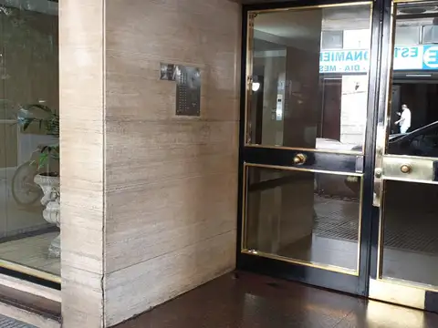 Senillosa 33 , Piso 13