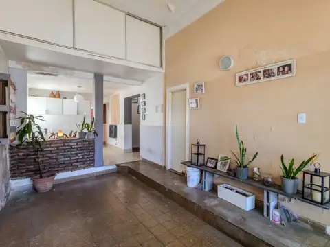 Depto Tipo Casa en Venta en Villa General Mitre, USD 210.000