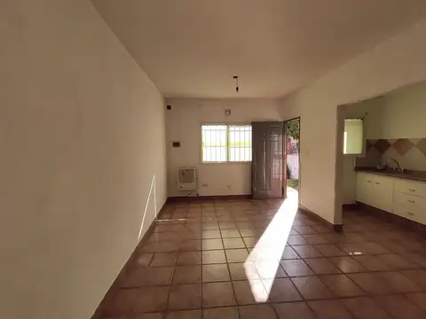 Depto Tipo Casa en Venta en San Antonio De Padua, USD 69.000