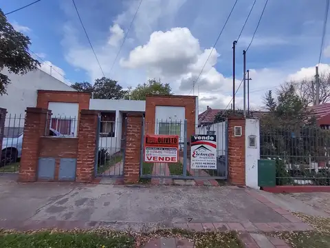 DUPLEX 3 AMBIENTES  CON COCHERA 