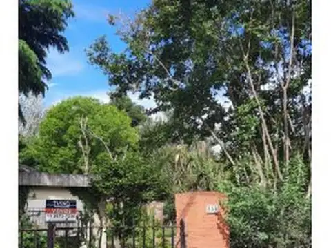 7 LOTES 1.800m2 + propiedad a reciclar