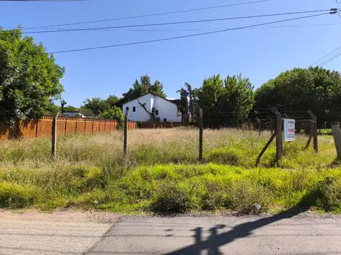 Terreno en Venta en Sourigues, USD 55.000