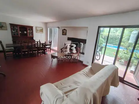 Casa en Alquiler Temporal con 2 cocheras