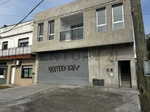 ALQUILER GALPON COMERCIAL 200 METROS 131 47 Y 49