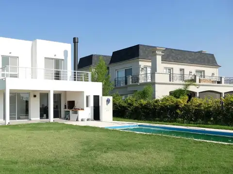 ALQUILER CASA ESCOBAR PUERTOS: 3 DORMITORIOS -DEPENDENCIA - PISCINA- NÁUTICA -BARRIO CEIBOS
