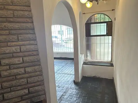 Depto Tipo Casa en Alquiler en Florida Mitre/Este, $ 1.400.000
