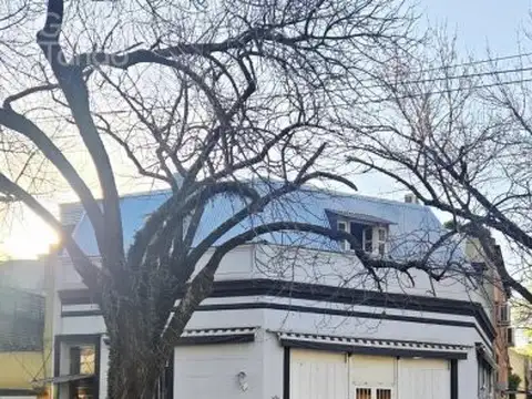 Venta Local En Villa Devoto Con Casa