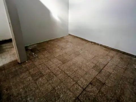 Depto Tipo Casa en Alquiler en Sarandi, $ 500.000
