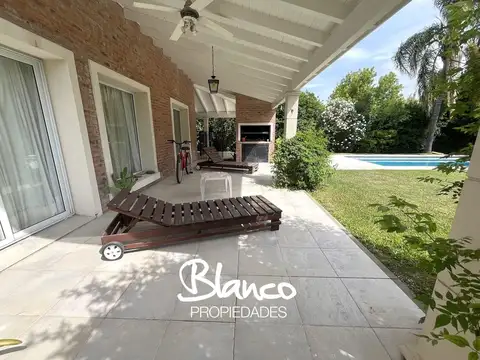 Casa en Alquiler de 4 dormitorios