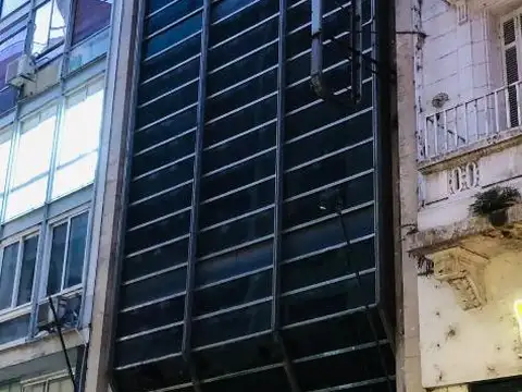 1.700 M2 - RECONQUISTA 555