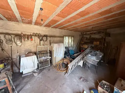 Casa en Venta con 5 cocheras