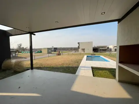 CASA 5 AMB A ESTRENAR BARRIO EL ALJIBE PILAR