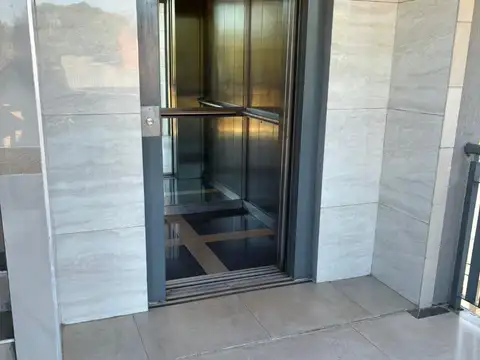 Boero 500, Piso 4