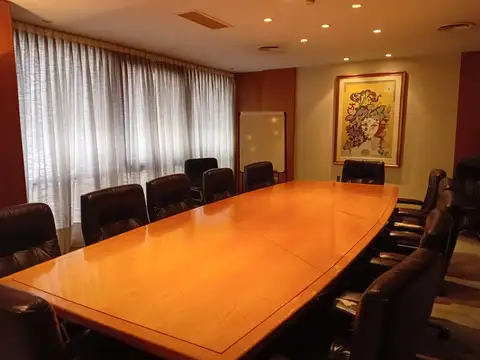 Oficina en Venta 500m2 en Microcentro con 10 cocheras Acepta permutas