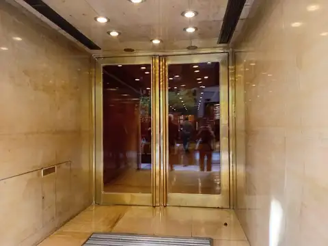 Oficina en Venta 500m2 en Microcentro con 10 cocheras Acepta permutas