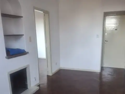 Avenida Carlos Calvo 300, Piso 2