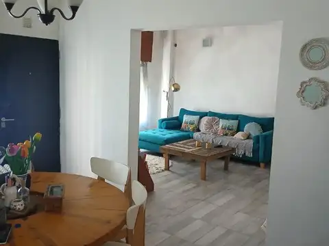 Casa 4 Ambientes c/Cochera + Jardín en Esteban Echeverría