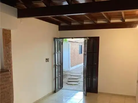 Casa en Venta con 1 cochera