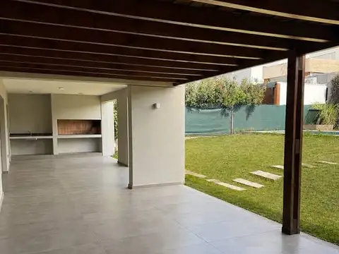 Casa en Alquiler en Valle Escondido, USD 3.000