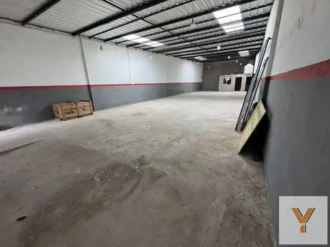 Depósito en Alquiler - 1 Baño - 260mts - Monte Castro