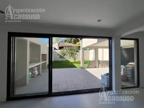 Depto Tipo Casa en Venta de 5 ambientes