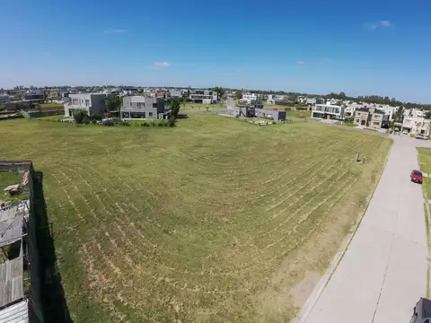 VENTA DE LOTES EN LAGOS DE CANNING 1 y 2