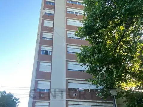 Departamento de 3 Dormitorios Reciclado en Venta