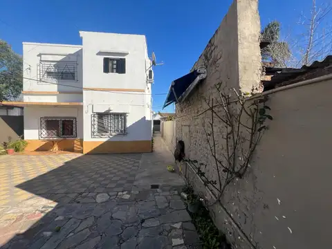 Depto Tipo Casa en Venta de 5 dormitorios