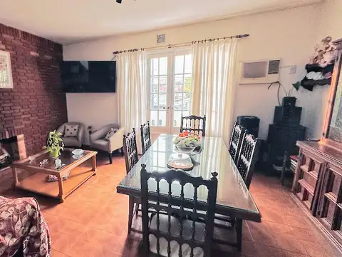 Depto Tipo Casa en Venta en Floresta, USD 158.000