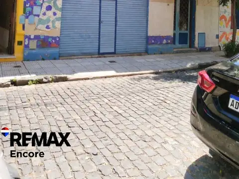 Venta casa 3 amb patio terraza con local  Barracas