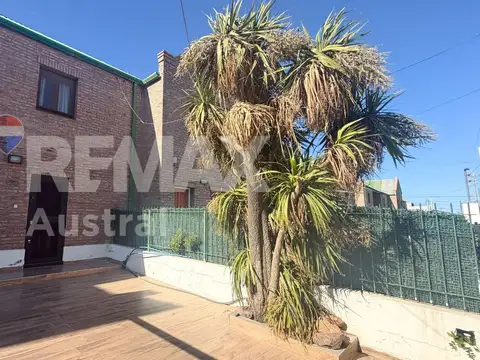 DUPLEX en Barrio Roca 