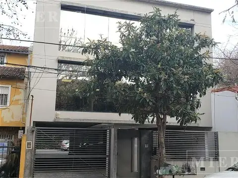 Oficina de 115 M2 en alquiler en Martínez