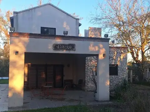 Casa en Alquiler de 4 dormitorios