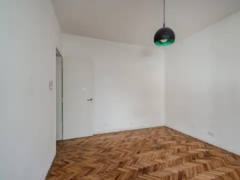 Depto Tipo Casa en Venta en Coghlan, USD 69.900