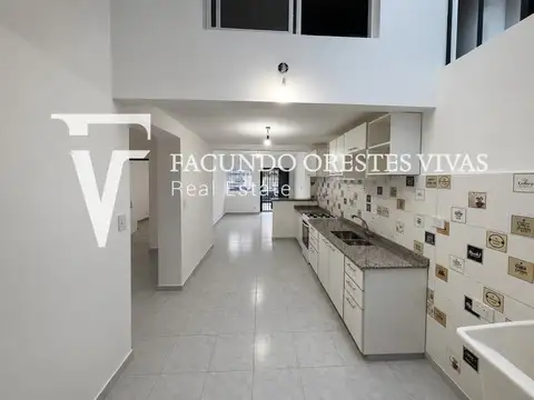 VENTA - PH - TRES AMBIENTES - ENTRADA INDEPENDIENTE - SIN EXPENSAS - LINIERS