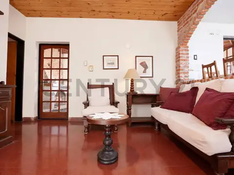 16bis e/488 y 489 4300, Piso 0